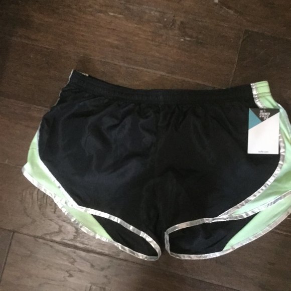 NWT Soffe Low rise lined black and green with silver trim size large - Picture 1 of 6